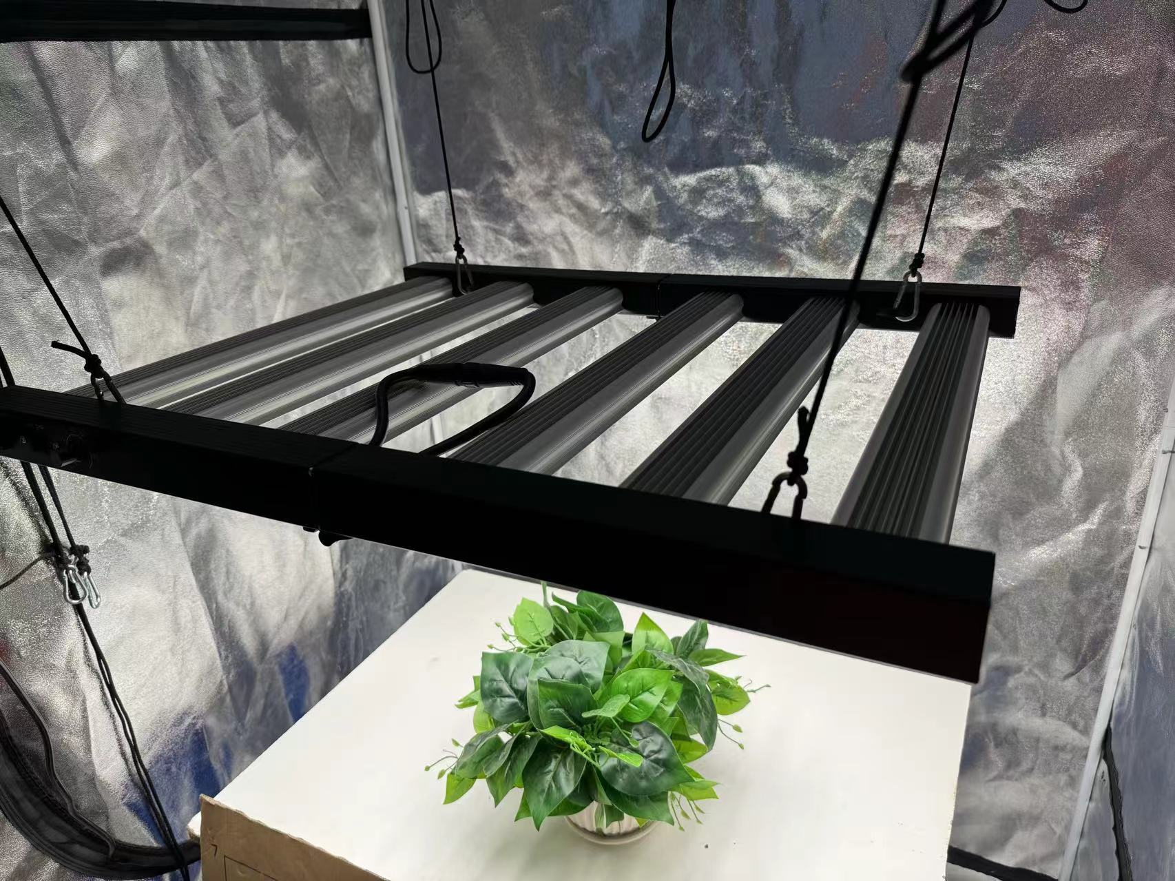 SANYBA グロウテント フルキット グロウボックスセット - Grow Tent 4X4 のレビューと価格